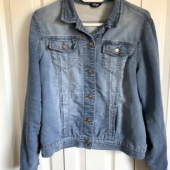 Buffalo David Bitton Jackets & Blazers - Buffalo relaxed fit jean jacket size M